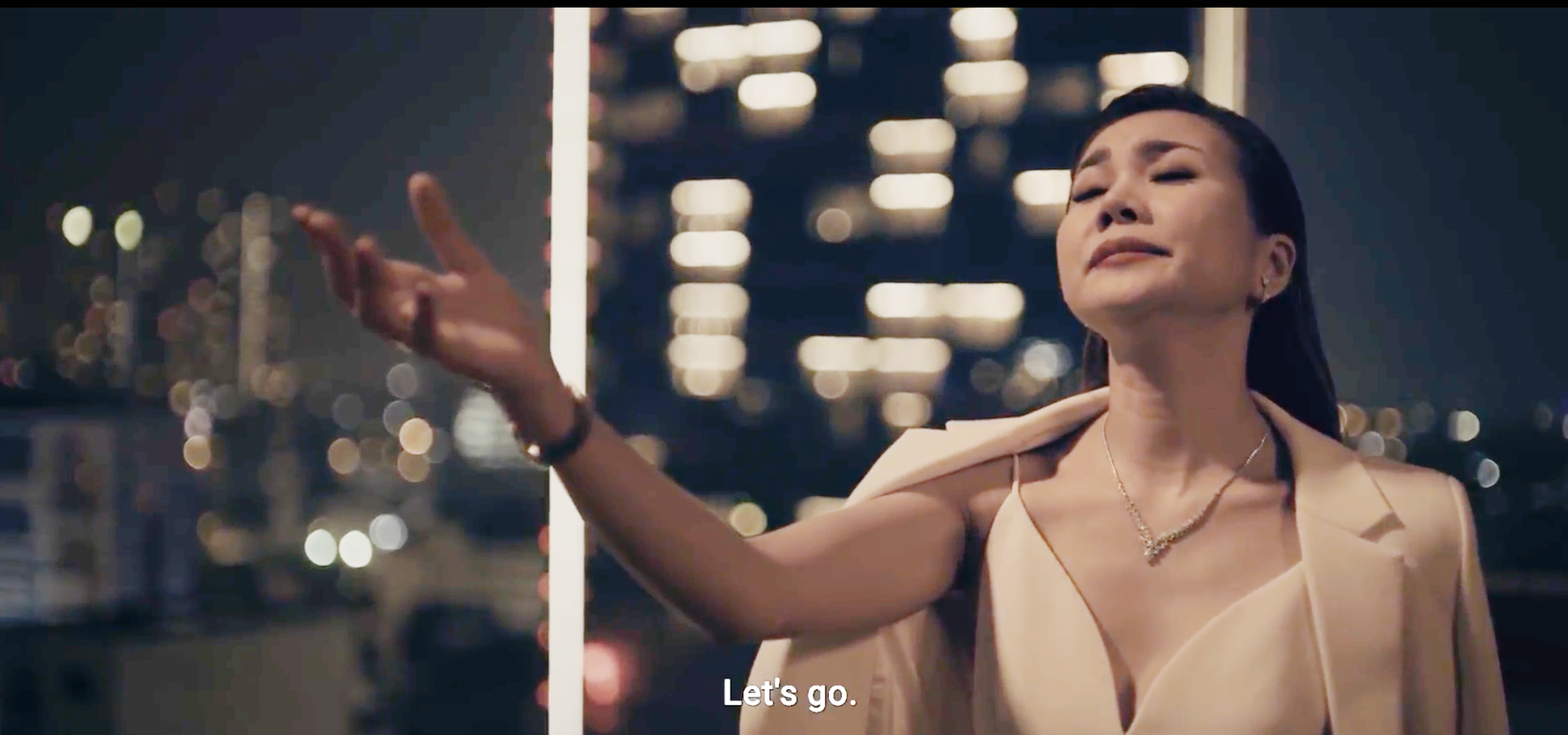 Giải mã ý nghĩa căn phòng đỏ choét và loạt ẩn ý từ màu sắc được cài cắm ở Chị Chị Em Em - Ảnh 6. Giải mã ý nghĩa căn phòng đỏ choét và loạt ẩn ý từ màu sắc được cài cắm ở Chị Chị Em Em - Ảnh 6.