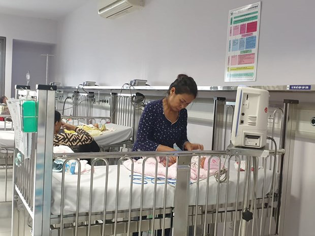 Bệnh viện Nhi Trung ương phản hồi về tin d&ugrave;ng thuốc kh&aacute;ng sinh hết hạn - Ảnh 1.