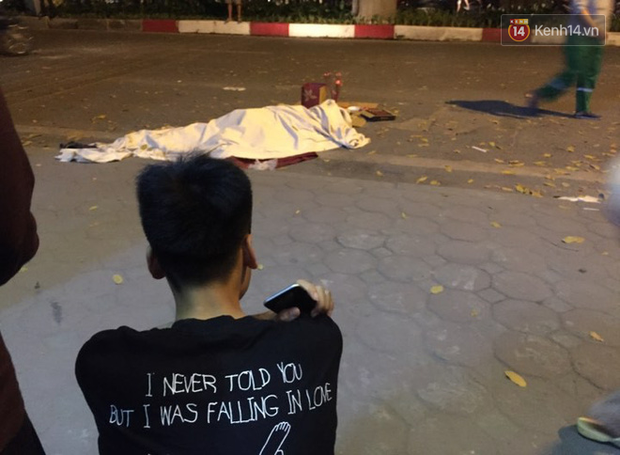 Nhìn lại những vụ TNGT kinh hoàng năm 2019: Nữ lao công chết thảm trên đường Láng Hạ, 15 người thương vong trên đường viếng nghĩa trang - Ảnh 18.