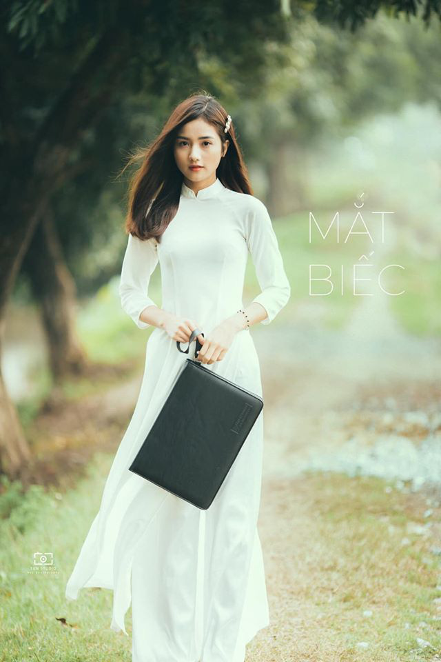 Gái xinh 17 tuổi chiếm slot trang chủ một loạt báo Trung, nhan sắc được ví như Angela Baby - Ảnh 5. Gái xinh 17 tuổi chiếm slot trang chủ một loạt báo Trung, nhan sắc được ví như Angela Baby - Ảnh 5.