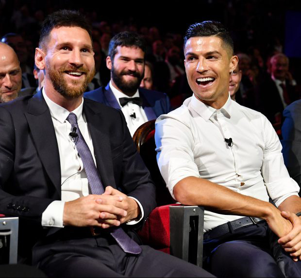 Đều kiếm gần 20 nghìn tỉ đồng trong thập kỷ qua nhưng Ronaldo và Messi vẫn phải hít khói Anh Năm thời tiết, huyền thoại bất bại ở môn đấm bốc - Ảnh 4.