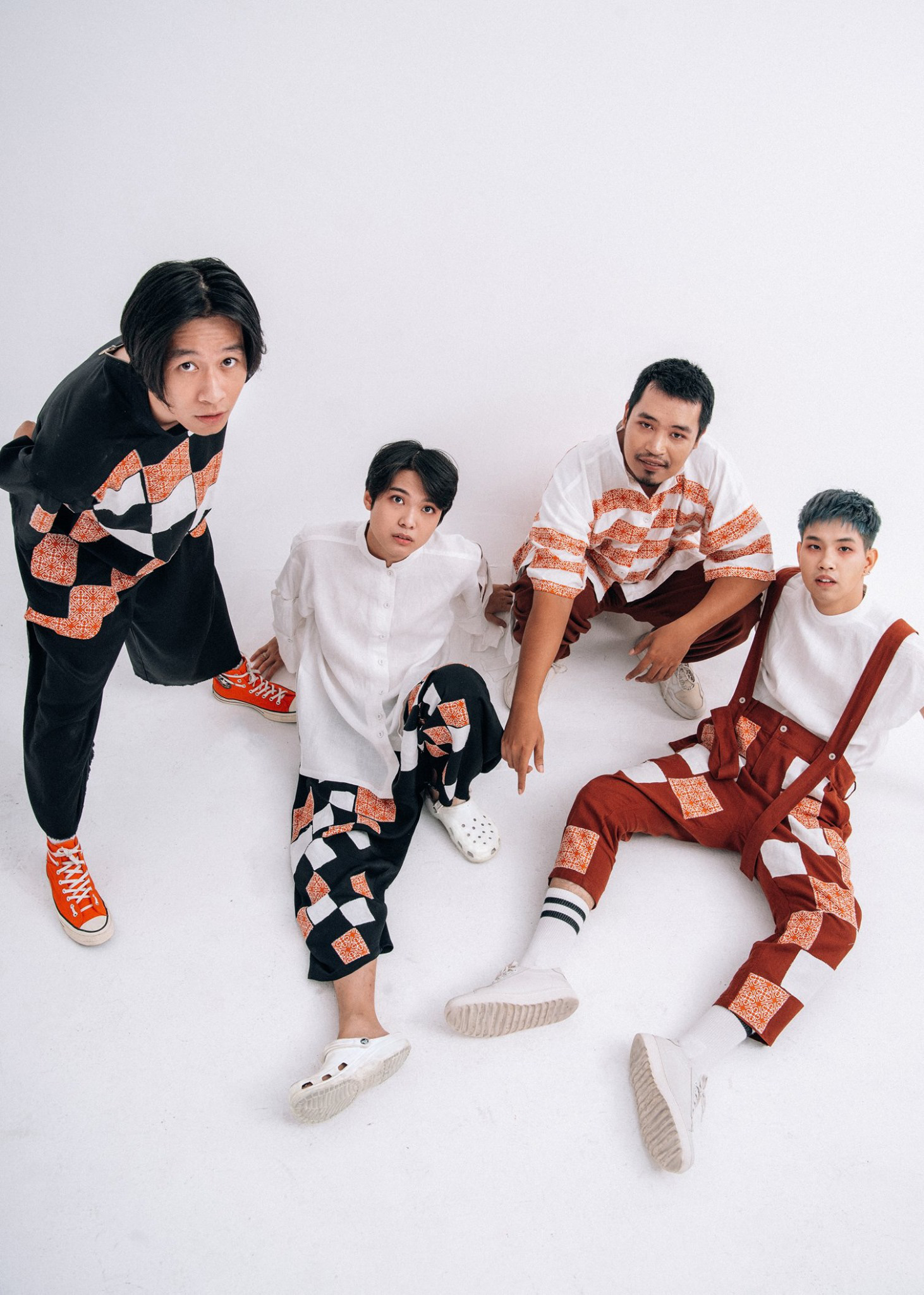 Điểm mặt những gương mặt nổi bật nhất của giới indie Việt: Mỗi band, mỗi nghệ sĩ đều mang đến một cá tính riêng biệt, bạn bị ai chuốc say rồi? - Ảnh 1. Điểm mặt những gương mặt nổi bật nhất của giới indie Việt: Mỗi band, mỗi nghệ sĩ đều mang đến một cá tính riêng biệt, bạn bị ai chuốc say rồi? - Ảnh 1.