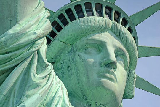 Nữ thần Tự do: Nữ thần Tự do là biểu tượng của sự tự do và độc lập của nước Mỹ. Hình ảnh về Nữ thần Tự do sẽ khiến bạn cảm nhận đầy cảm hứng và tự hào với giá trị của sự tự do và độc lập.