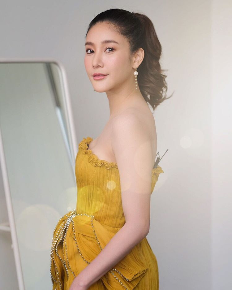 Năm 2019 của d&agrave;n sao Chiếc L&aacute; Bay: Nira hoạt động hết c&ocirc;ng suất, dượng Chat nh&igrave;n Ni m&agrave; học tập - Ảnh 12.