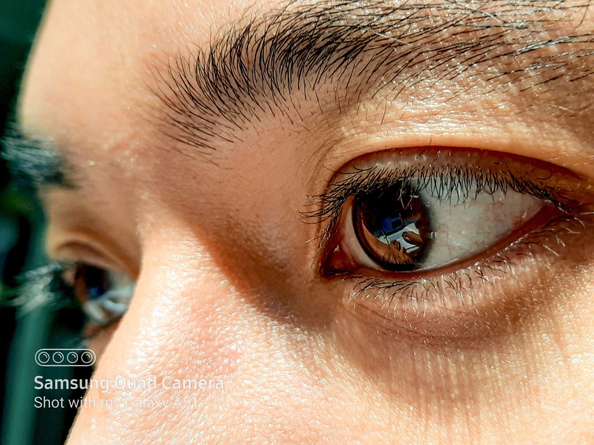 Camera chụp si&ecirc;u cận đang l&agrave; trend mới đấy, nhưng d&ugrave;ng n&oacute; chụp g&igrave; cho ngầu b&acirc;y giờ? - Ảnh 11.