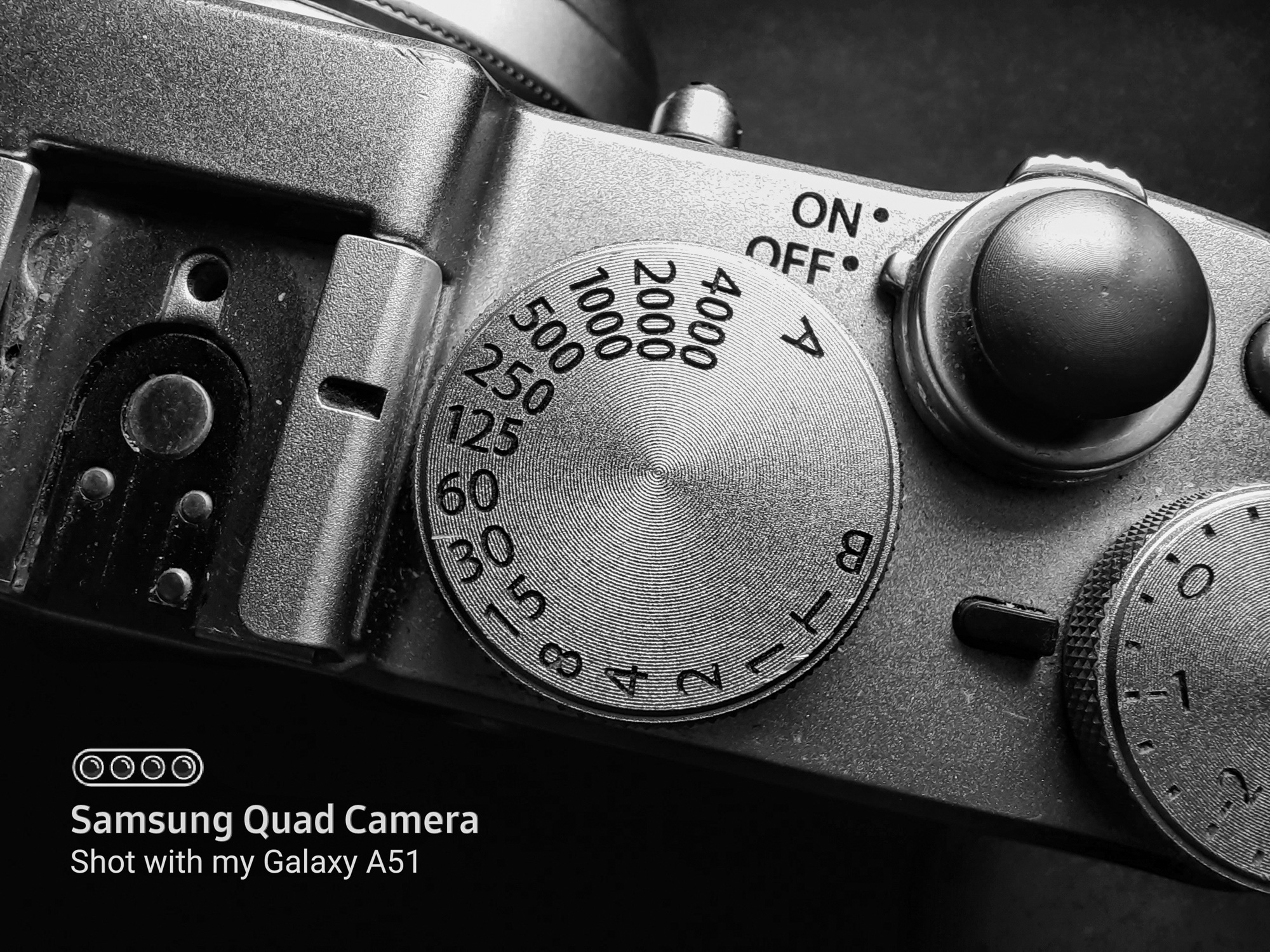 Camera chụp si&ecirc;u cận đang l&agrave; trend mới đấy, nhưng d&ugrave;ng n&oacute; chụp g&igrave; cho ngầu b&acirc;y giờ? - Ảnh 3.