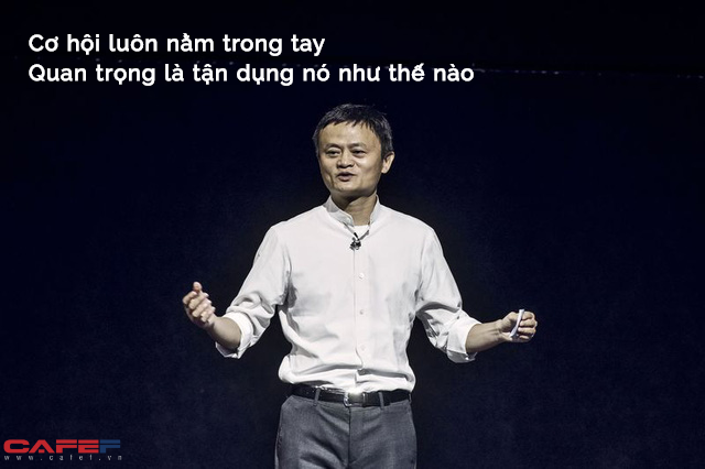 Câu hỏi gây tranh cãi: Nếu Jack Ma và người bình thường vừa khát vừa lạc giữa sa mạc, bạn sẽ bán chai nước trong tay với giá bao nhiêu tiền?: Đáp án cực bất ngờ!  - Ảnh 1.