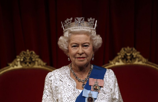 10 khoảnh khắc đã thay đổi Hoàng gia Anh mãi mãi trong một thập kỷ qua - Ảnh 3.