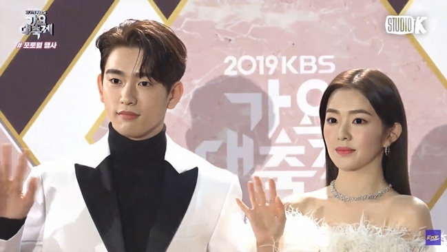 Bữa tiệc đọ visual trong 1 khung hình ở KBS Gayo 2019: BTS - TWICE lép vế vì một cặp đôi tiềm năng mới Kpop? - Ảnh 1.