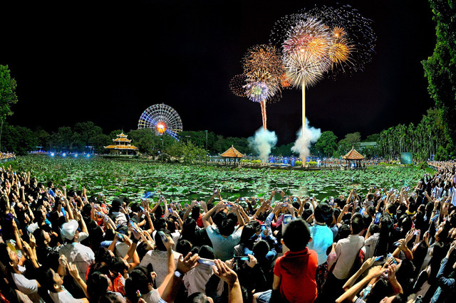 Ghim ngay 6 địa điểm ngắm pháo hoa đẹp nhất Sài Gòn dịp Tết Dương lịch 2020, lập hội đi countdown đón năm mới liền thôi! - Ảnh 10.