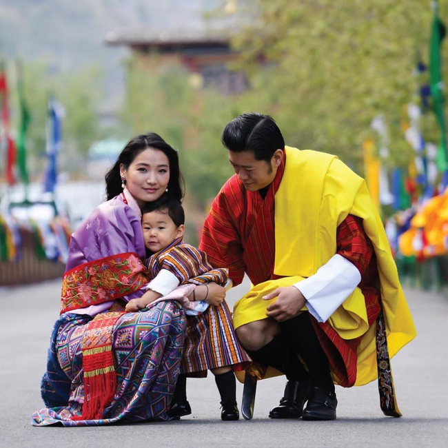 Năm 2019 lên hương của Hoàng hậu Bhutan khiến cộng đồng mạng thế giới phải chao đảo - Ảnh 5.