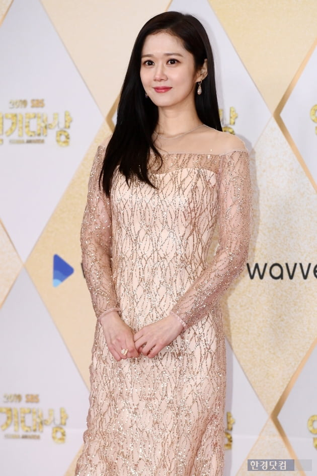 Siêu thảm đỏ SBS Drama Awards 2019: Jang Nara đẹp nức nở, Suzy lấn át cả Hoa hậu Hàn hở bạo và dàn minh tinh quyền lực - Ảnh 4.