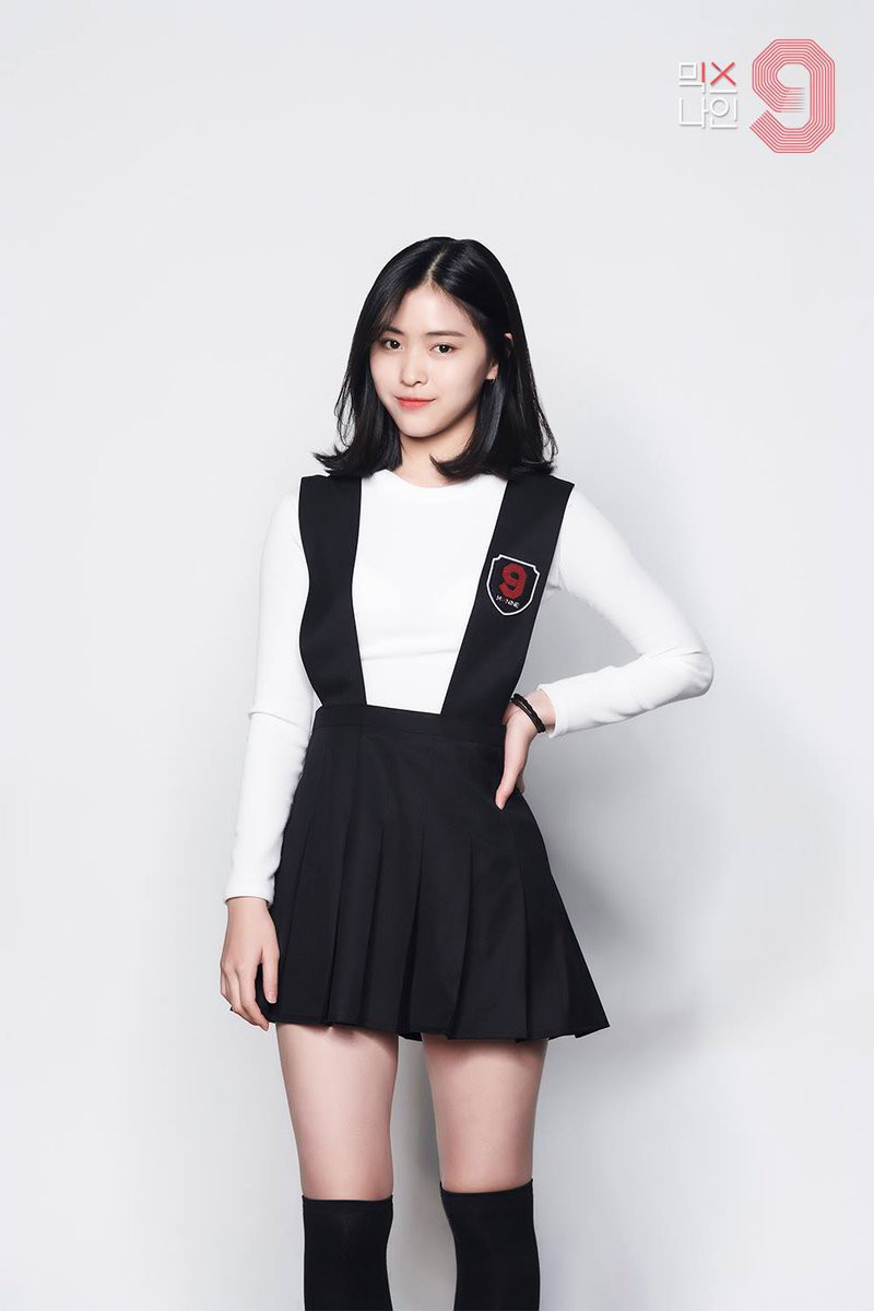 Ai trong hội thực tập sinh đẹp hơn hoa của Kpop sẽ ăn nên làm ra trong tương lai? - Ảnh 4. Ai trong hội thực tập sinh đẹp hơn hoa của Kpop sẽ ăn nên làm ra trong tương lai? - Ảnh 4.