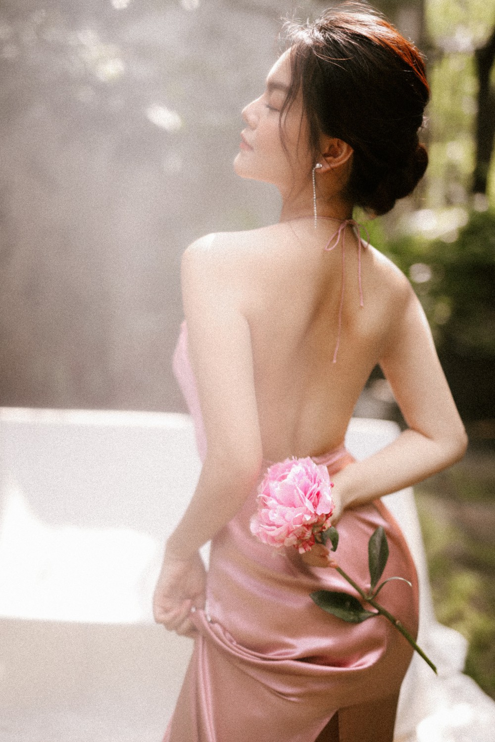 Phạm Quỳnh Anh quyết tâm rũ bỏ hình ảnh buồn bã, tiết lộ bí quyết giữ tinh thần luôn vui vẻ sau mọi biến cố trước thềm Tết Nguyên Đán 2019 - Ảnh 4. Phạm Quỳnh Anh quyết tâm rũ bỏ hình ảnh buồn bã, tiết lộ bí quyết giữ tinh thần luôn vui vẻ sau mọi biến cố trước thềm Tết Nguyên Đán 2019 - Ảnh 4.