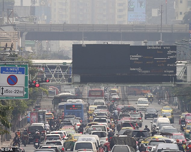 Thái Lan: Ô nhiễm quá nặng tại Bangkok khiến nhiều người dân ho ra máu - Ảnh 2.