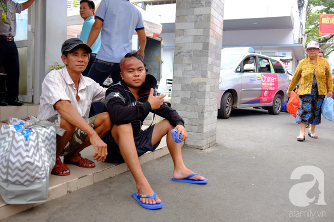 Nghẹn lòng cảnh bà, mẹ đưa con cháu bị ung thư về quê ăn Tết: Ước gì không phải quay lại đây lần nào nữa - Ảnh 8.