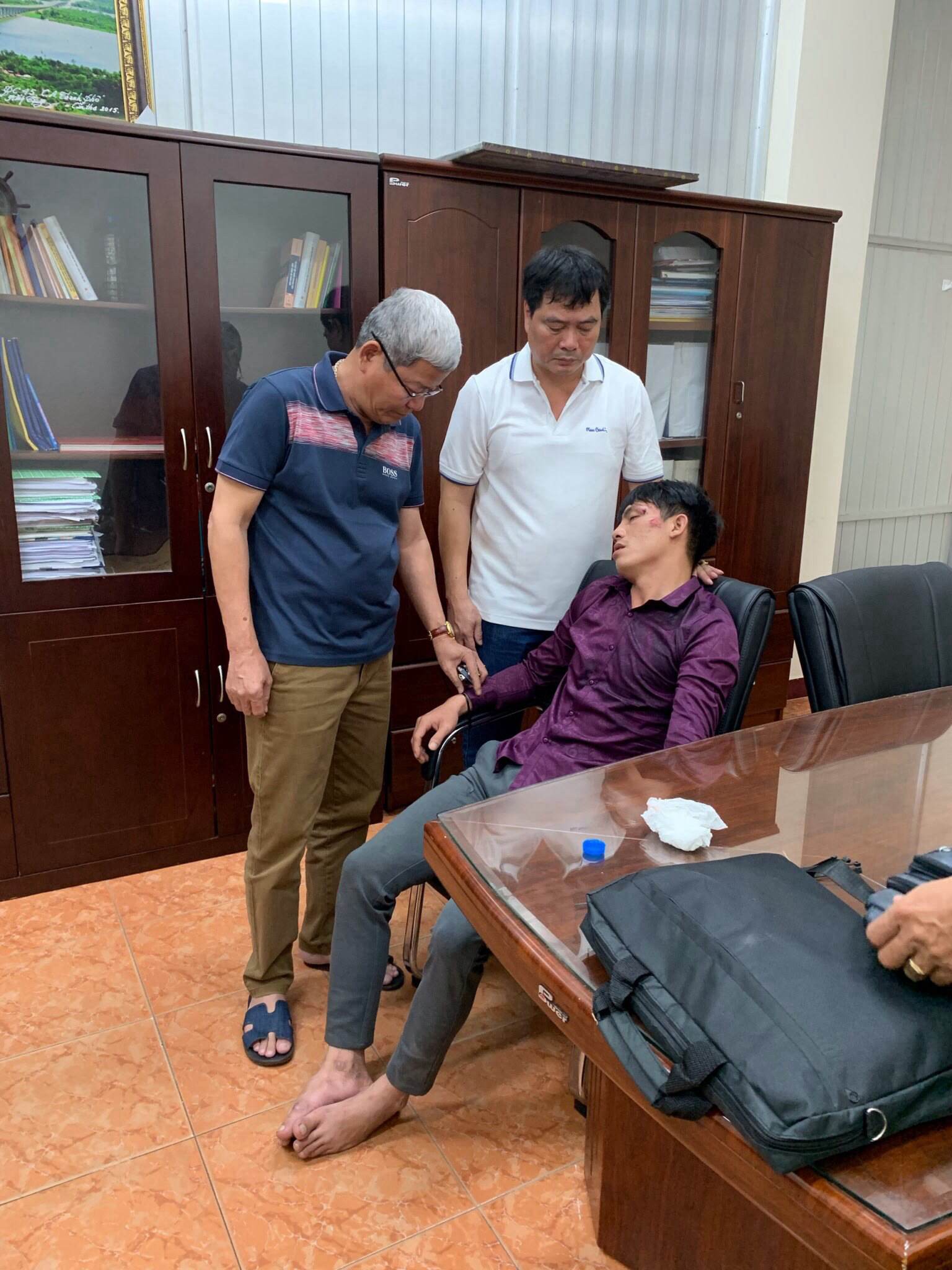 Khởi tố 2 đối tượng dùng súng khống chế nhân viên cướp 2,2 tỷ đồng ở trạm thu phí Dầu Giây - Ảnh 6. Khởi tố 2 đối tượng dùng súng khống chế nhân viên cướp 2,2 tỷ đồng ở trạm thu phí Dầu Giây - Ảnh 6.