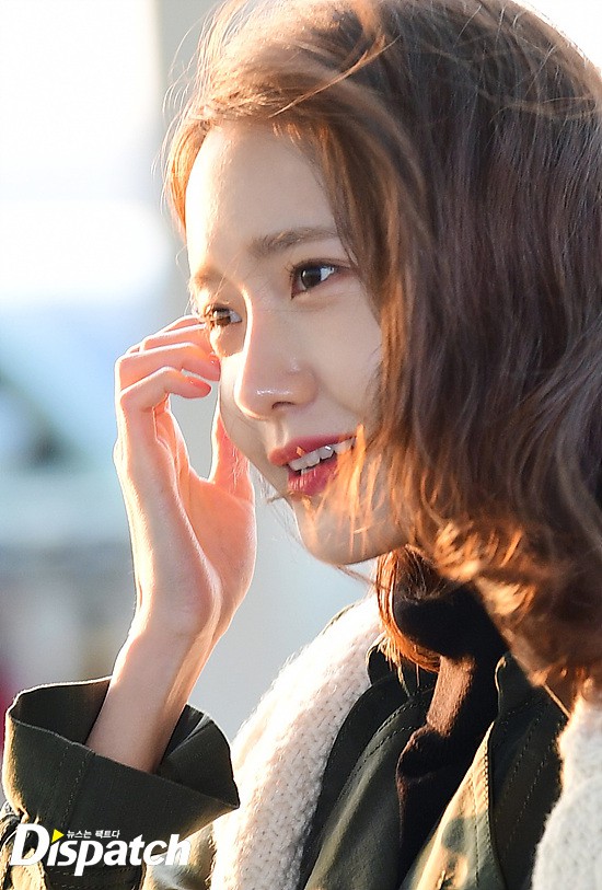 Mấy ai bì được đẳng cấp của nữ thần Yoona: Đẹp xuất thần đến mức biến loạt ảnh phóng viên chụp thành bìa tạp chí - Ảnh 9.