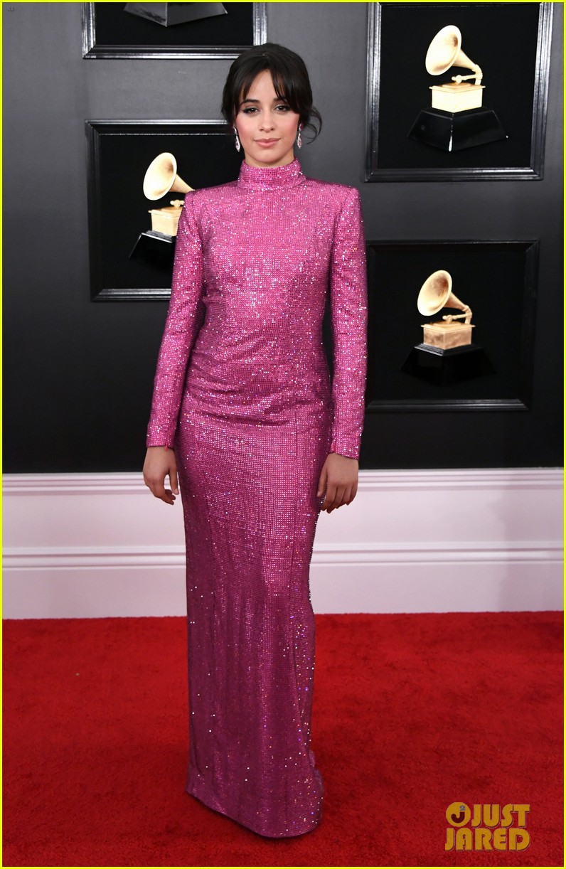 Thảm đỏ Grammy 2019: BTS, Lay (EXO) lung linh, Miley hở ngực bên dàn sao Âu Mỹ ăn diện khó hiểu - Ảnh 8. Thảm đỏ Grammy 2019: BTS, Lay (EXO) lung linh, Miley hở ngực bên dàn sao Âu Mỹ ăn diện khó hiểu - Ảnh 8.