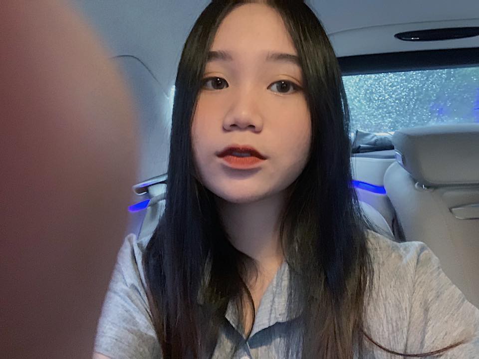 Con gái NSƯT Trịnh Kim Chi: Cô bé da đen mũm mĩm lột xác thành thiếu nữ xinh xắn, cao 1m72 - Ảnh 8. Con gái NSƯT Trịnh Kim Chi: Cô bé da đen mũm mĩm lột xác thành thiếu nữ xinh xắn, cao 1m72 - Ảnh 8.