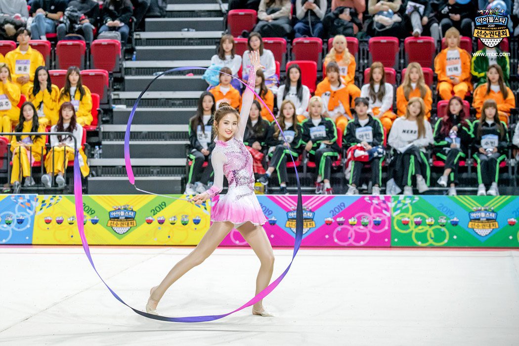 ISAC 2019: JooE (Momoland) ngày càng nhuận sắc, hàng loạt mỹ nhân vô danh gây chú ý - Ảnh 27. ISAC 2019: JooE (Momoland) ngày càng nhuận sắc, hàng loạt mỹ nhân vô danh gây chú ý - Ảnh 27.