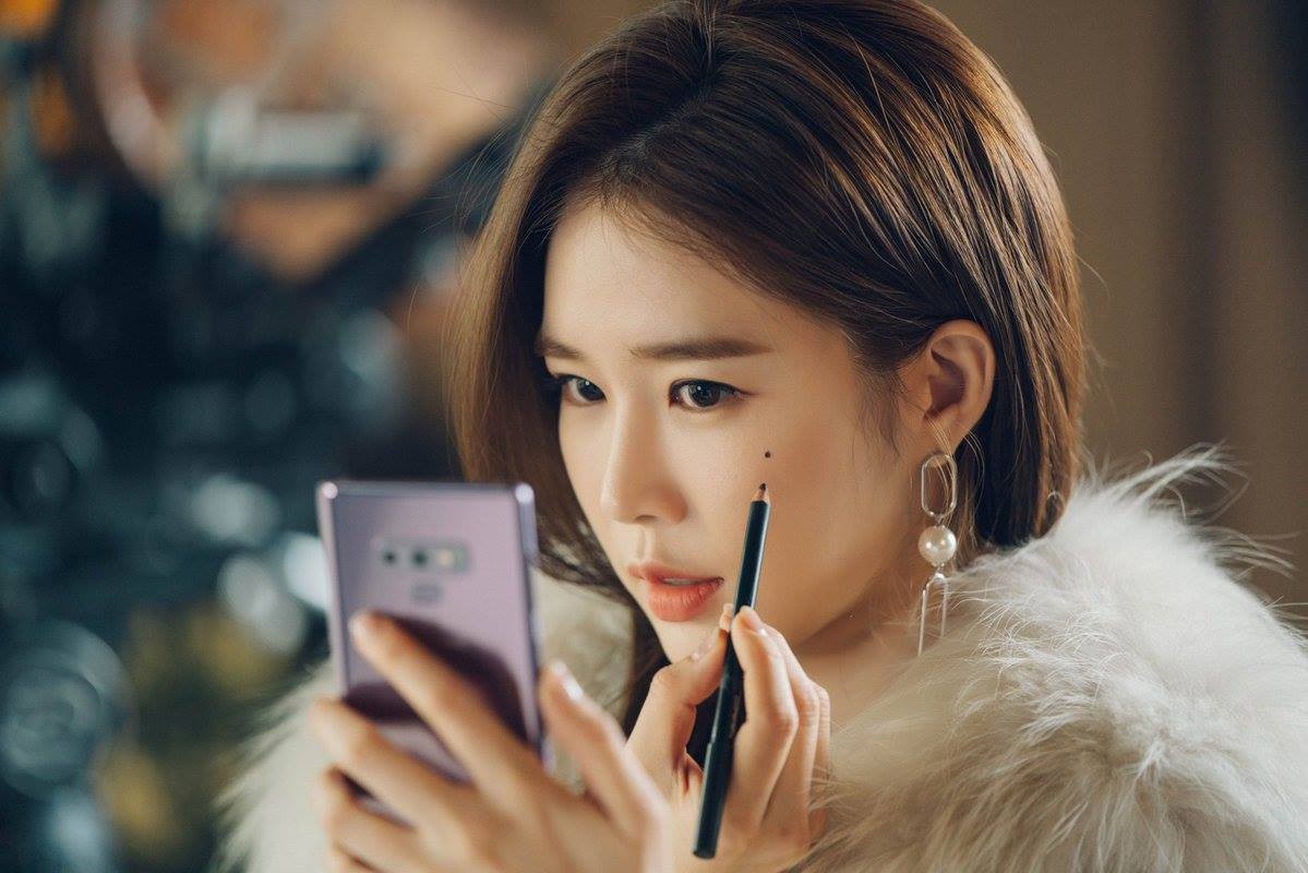 Với Chạm Vào Tim Em, liệu Yoo In Na có xóa được “dớp” chỉ nổi tiếng khi đóng vai phụ? - Ảnh 7. Với Chạm Vào Tim Em, liệu Yoo In Na có xóa được “dớp” chỉ nổi tiếng khi đóng vai phụ? - Ảnh 7.