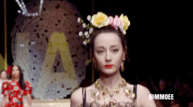 Loạt mỹ nhân Hoa ngữ trổ tài catwalk: Phạm Băng Băng đúng là nữ hoàng, Địch Lệ Nhiệt Ba lại như “đi chợ” - Ảnh 4.