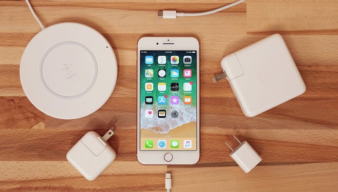 Vì sao Apple vẫn chưa mang cổng USB-C lên iPhone dù đã dùng trên iPad Pro và MacBook? - Ảnh 2.