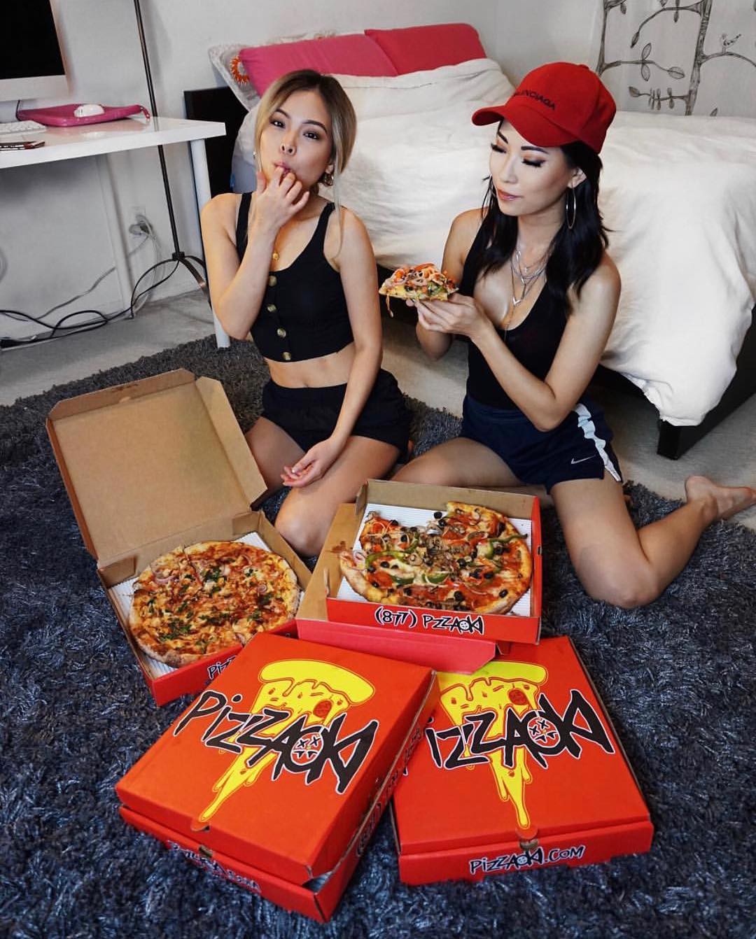 DJ Steve Aoki sở hữu hãng pizza riêng, tưởng làm lom dom cho vui hóa ra lại thành công bất ngờ - Ảnh 1.