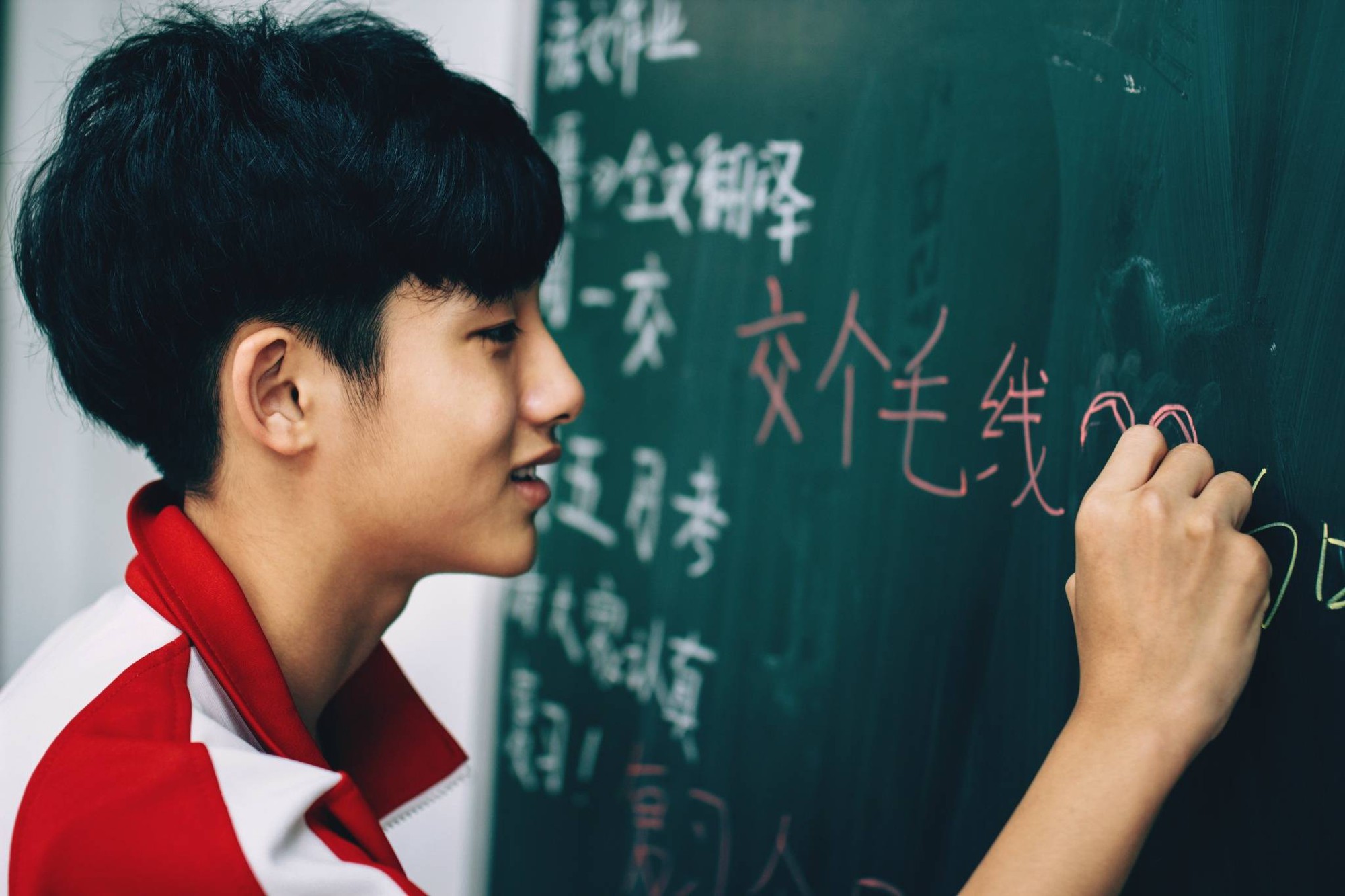 C&oacute; điều g&igrave; đặc biệt ở nam idol khiến SM phải bay đến Trung Quốc 7 lần để chi&ecirc;u mộ? - Ảnh 5.