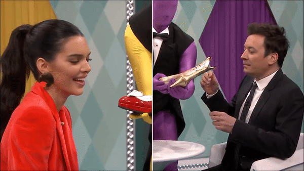Kendall Jenner cắn phải... giày thật khi chơi trò đoán đồ vật ăn được - Ảnh 2.