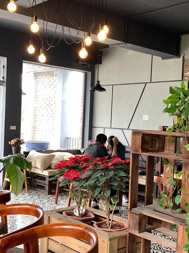 Đi uống cafe, chứng kiến cảnh hả hê: Chị chồng xông vào đánh ghen hộ em dâu - Ảnh 3.