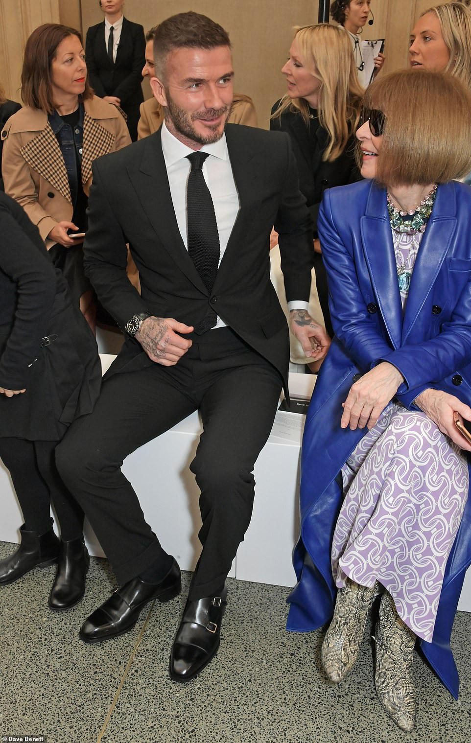 Gia đình Beckham dắt díu đi sự kiện: Tưởng Brooklyn và bạn gái gây chú ý, ai dè David - Harper mới là tâm điểm - Ảnh 2. Gia đình Beckham dắt díu đi sự kiện: Tưởng Brooklyn và bạn gái gây chú ý, ai dè David - Harper mới là tâm điểm - Ảnh 2.