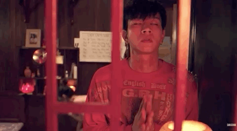 Jun Vũ gặp sự cố đỏ mặt, “cởi tuốt tuồn tuột” trước mặt HLV The Face gốc Việt trong phim Thái “Wolf” - Ảnh 3.