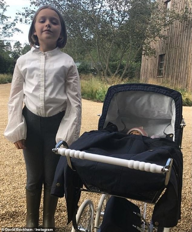 Harper Beckham là em chồng trong mơ của mọi cô gái: 7 tuổi đã tự tay làm bữa sáng cho chị dâu tương lai! - Ảnh 2.