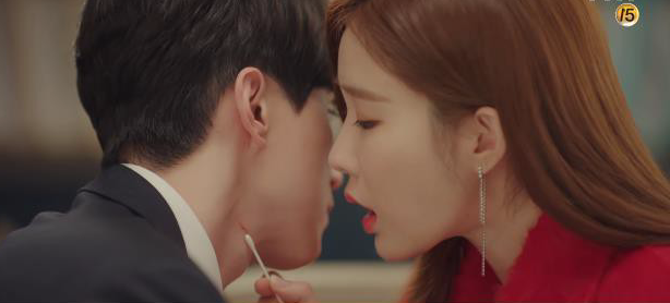 Học lỏm b&iacute; k&iacute;p &ldquo;cua trai&rdquo; của Yoo In Na với m&agrave;n &ldquo;nhỡ chạm tay anh&rdquo; si&ecirc;u đỉnh trong Touch Your Heart - Ảnh 12.