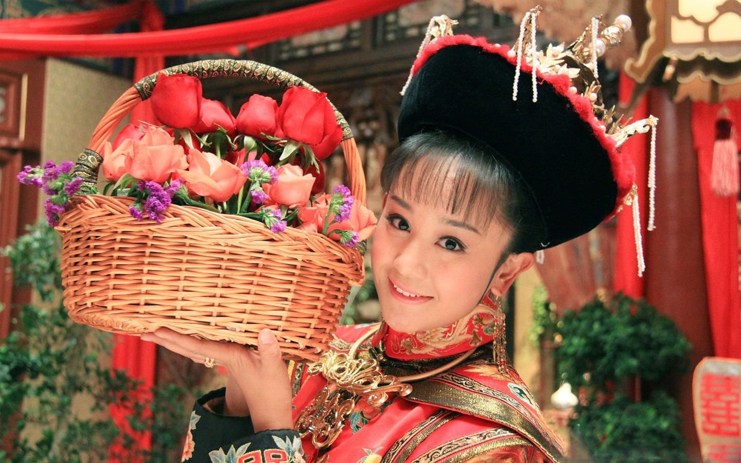 Dàn diễn viên Độc Cô Hoàng Hậu: Trần Kiều Ân bị đồn ngủ với trai trẻ, Hạ Tử Vy khai gian tuổi tác - Ảnh 16. Dàn diễn viên Độc Cô Hoàng Hậu: Trần Kiều Ân bị đồn ngủ với trai trẻ, Hạ Tử Vy khai gian tuổi tác - Ảnh 16.
