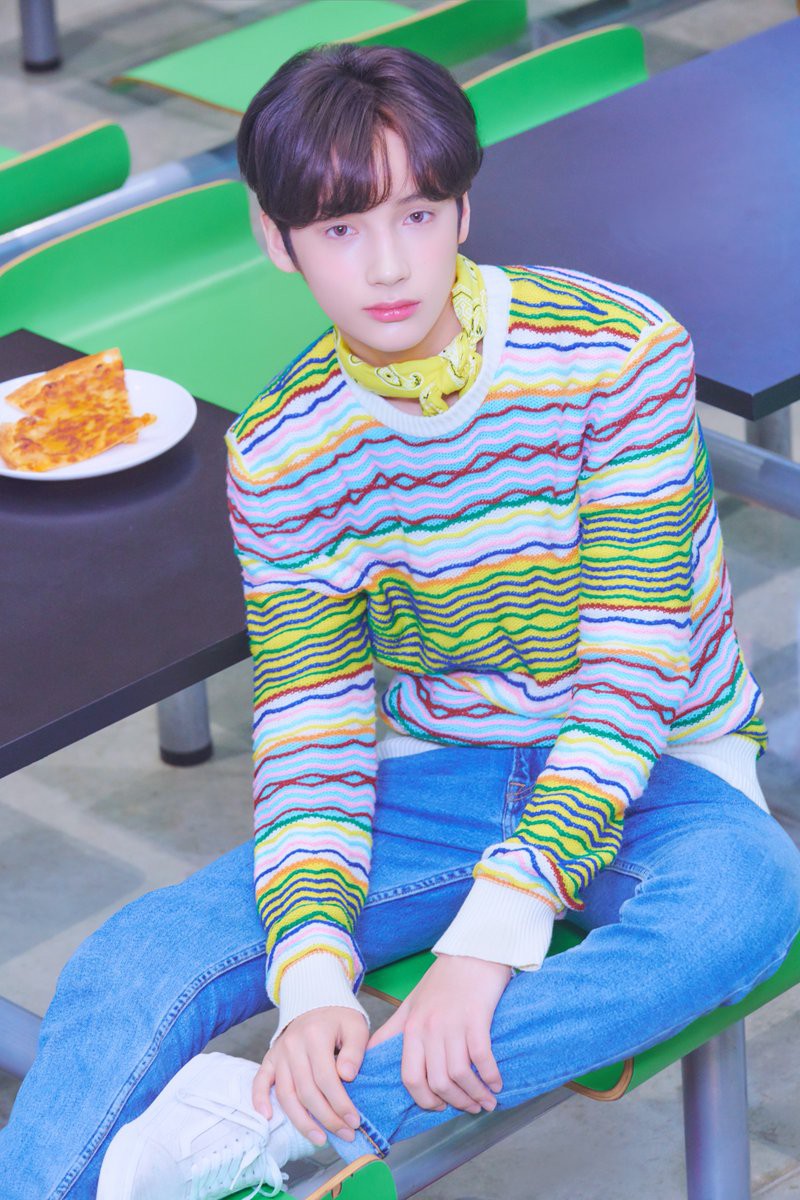 TXT tung ảnh nhá hàng cho album đầu tay, thành viên giống Jungkook (BTS) được quan tâm số một! - Ảnh 7. TXT tung ảnh nhá hàng cho album đầu tay, thành viên giống Jungkook (BTS) được quan tâm số một! - Ảnh 7.