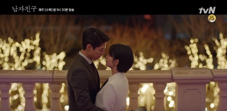 Bạn có nhận ra các ‘noona’ trong phim Hàn, từ ‘Chị Đẹp’ đến ‘Encounter’ và ‘Phụ Lục Tình Yêu’ đều giống nhau đến kỳ lạ - Ảnh 9. Bạn có nhận ra các ‘noona’ trong phim Hàn, từ ‘Chị Đẹp’ đến ‘Encounter’ và ‘Phụ Lục Tình Yêu’ đều giống nhau đến kỳ lạ - Ảnh 9.