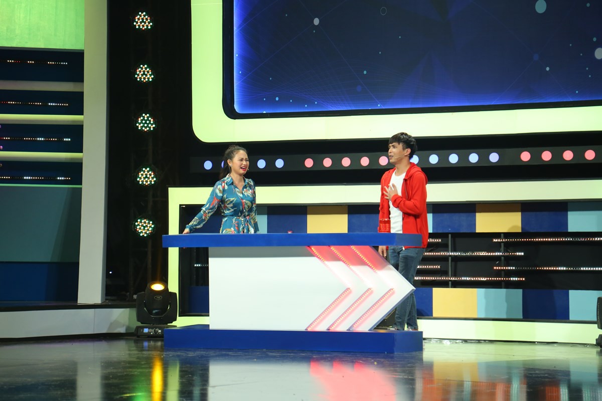Hồ Quang Hiếu không chỉ lanh chanh mà còn làm đồng đội bị thương khi chơi gameshow - Ảnh 6. Hồ Quang Hiếu không chỉ lanh chanh mà còn làm đồng đội bị thương khi chơi gameshow - Ảnh 6.