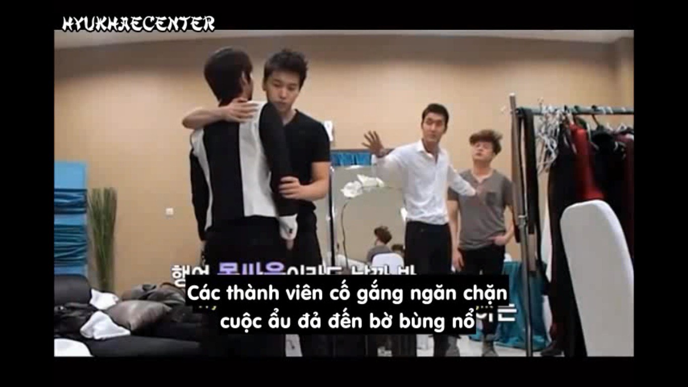 Mắc mưu camera ẩn, dàn idol này bị lừa đến... khóc cạn nước mắt! - Ảnh 21. Mắc mưu camera ẩn, dàn idol này bị lừa đến... khóc cạn nước mắt! - Ảnh 21.