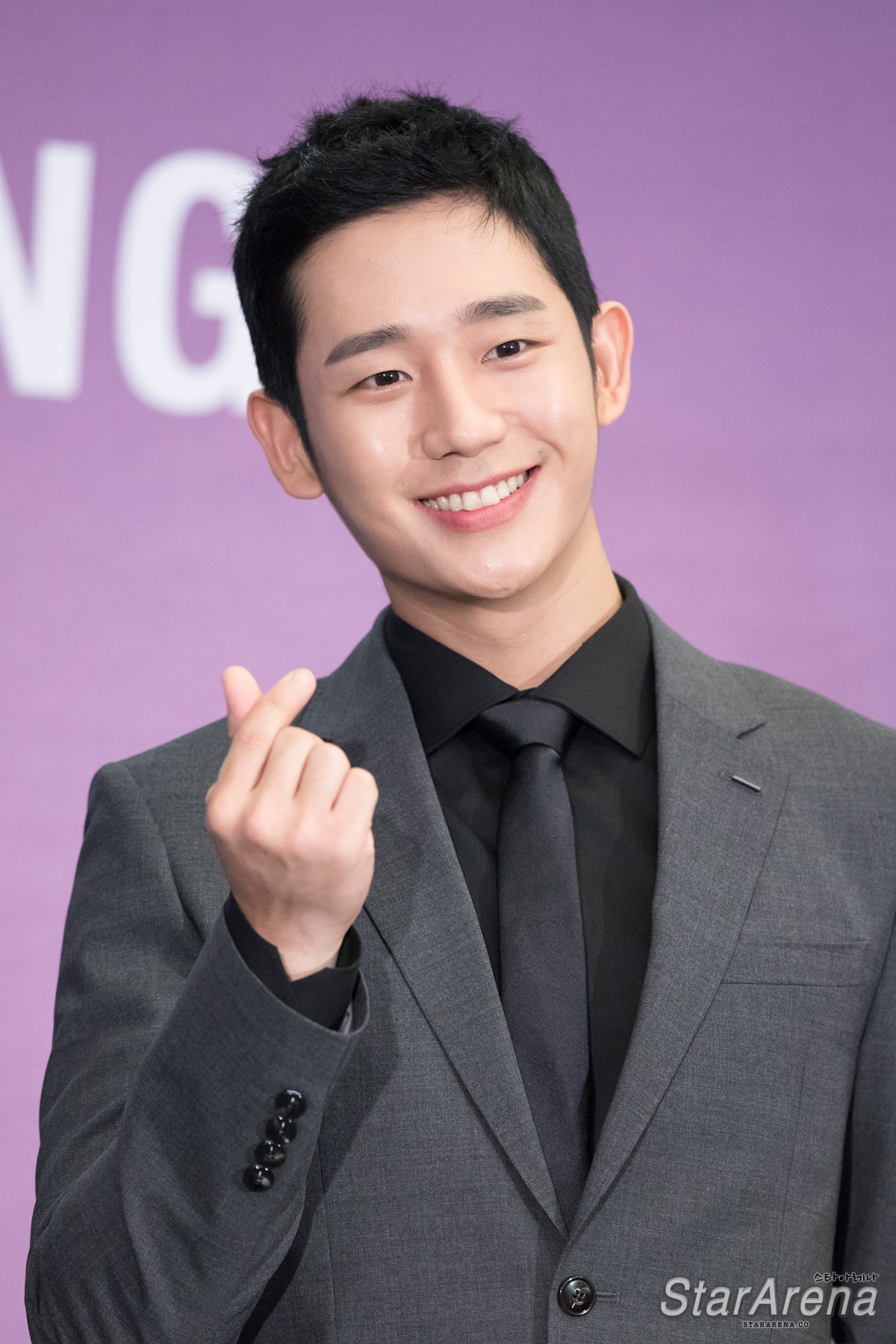 Tưởng sẽ nam tính hơn khi để râu, loạt nam thần Kbiz lại khiến fangirl vỡ mộng vì càng nhìn càng thấy sai! - Ảnh 4. Tưởng sẽ nam tính hơn khi để râu, loạt nam thần Kbiz lại khiến fangirl vỡ mộng vì càng nhìn càng thấy sai! - Ảnh 4.