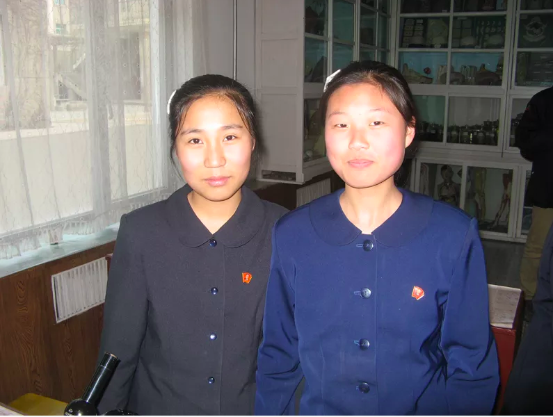 Khám phá bên trong các trường học ở Triều Tiên, họ đang dạy gì cho học sinh? - Ảnh 23.