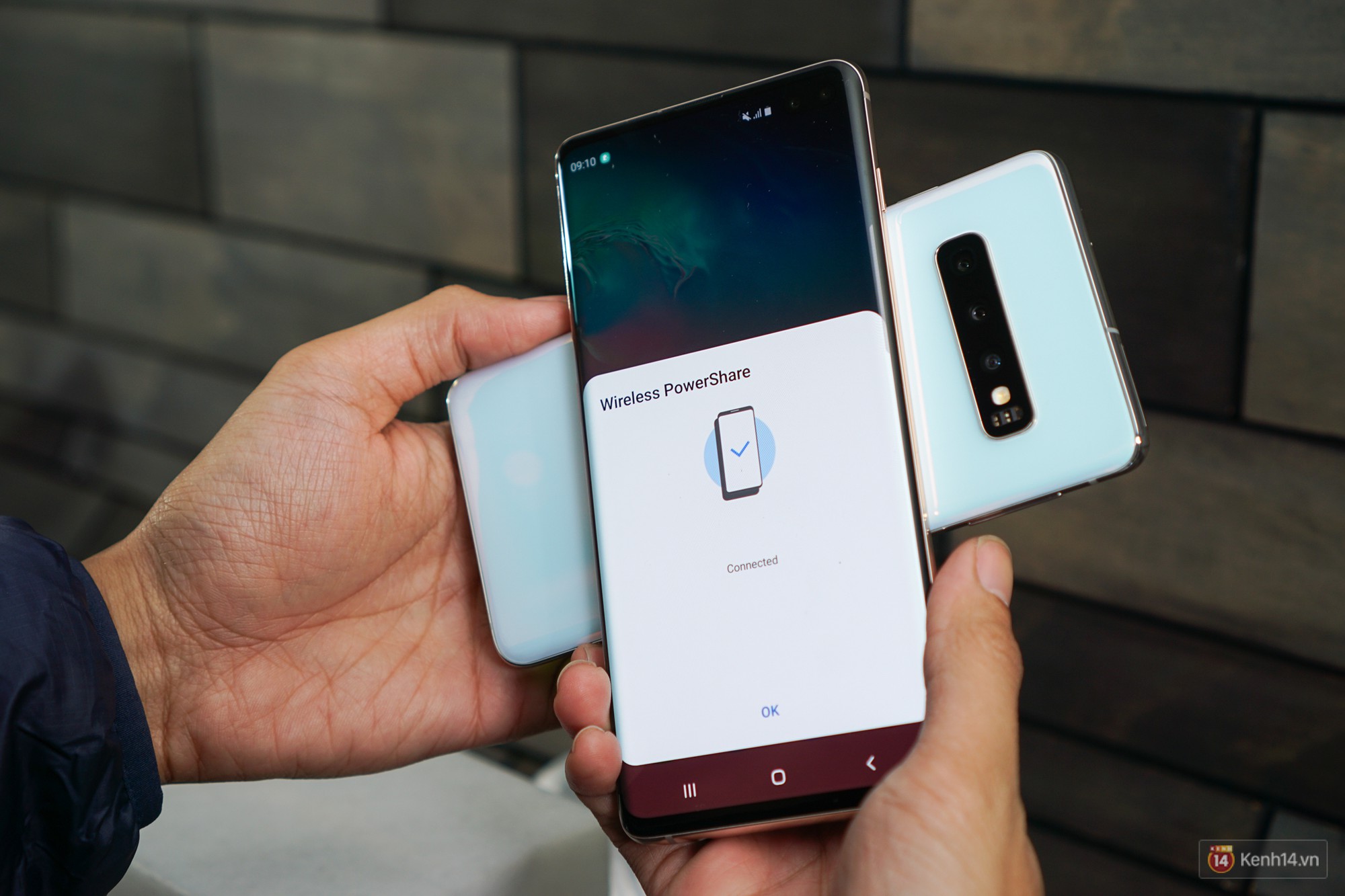 Trên tay Galaxy S10/S10+ giá từ 21 triệu: Như này không đẹp thì không biết thế nào mới được coi là đẹp - Ảnh 6. Trên tay Galaxy S10/S10+ giá từ 21 triệu: Như này không đẹp thì không biết thế nào mới được coi là đẹp - Ảnh 6.