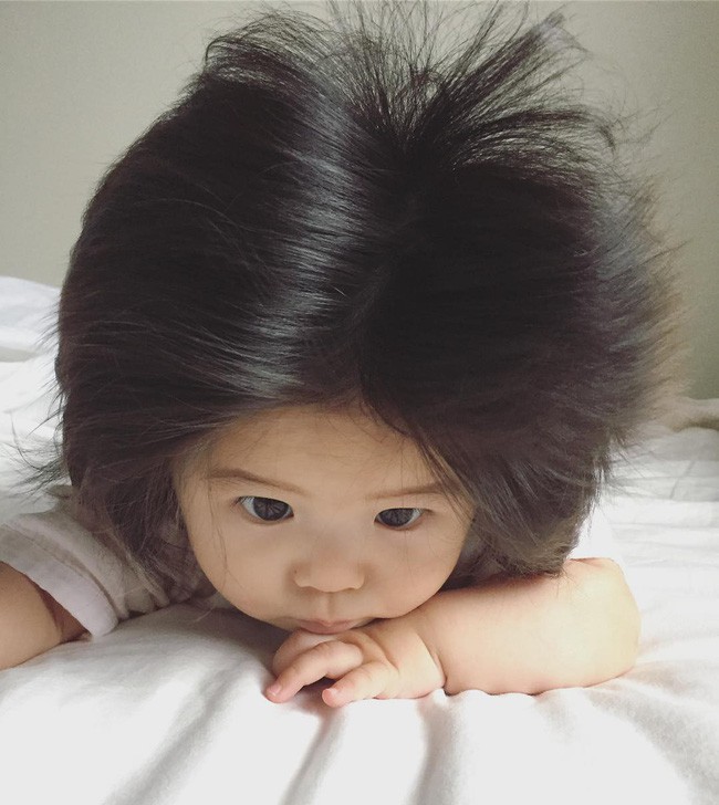 Cô bé tóc bờm sư tử nổi tiếng TG Giờ 4 tuổi với mái tóc mềm