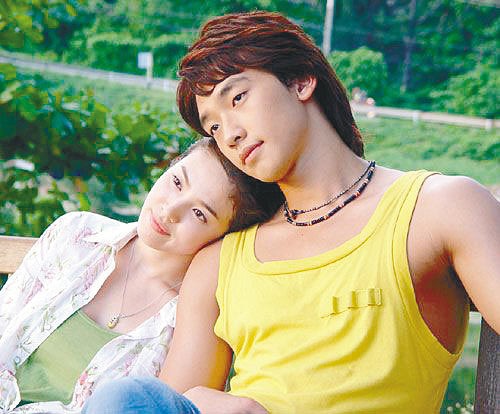 Rộ tin Vương Hạc Đệ và Dương Siêu Việt đóng Ngôi Nhà Hạnh Phúc remake, cư dân mạng đồng loạt: Tôi không muốn xem bình hoa di động! - Ảnh 3.