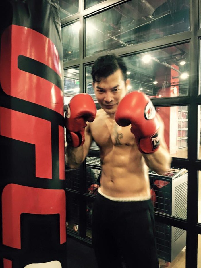 Ngắm body loạt sao nam U40 của Vbiz này mới thấy, không cần ra showbiz quốc tế vẫn tìm được cực phẩm - Ảnh 15. Ngắm body loạt sao nam U40 của Vbiz này mới thấy, không cần ra showbiz quốc tế vẫn tìm được cực phẩm - Ảnh 15.