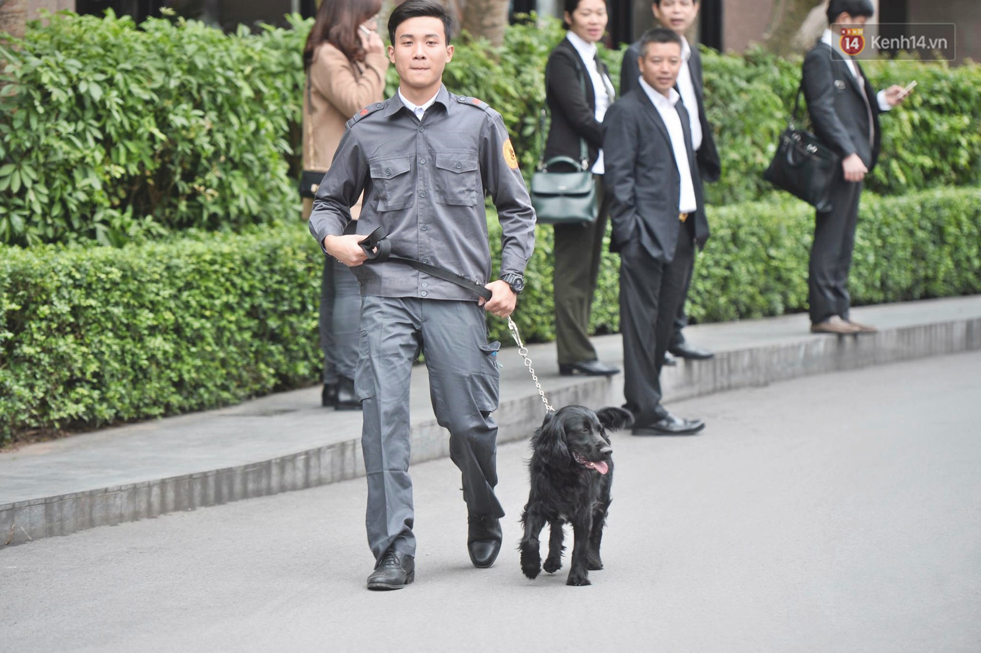Tăng cường nhiều lớp an ninh, huy động cảnh khuyển đặc biệt của Việt Nam rà soát chất nổ tại khách sạn Melia - Ảnh 7. Tăng cường nhiều lớp an ninh, huy động cảnh khuyển đặc biệt của Việt Nam rà soát chất nổ tại khách sạn Melia - Ảnh 7.