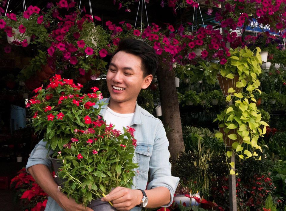 Khoai Lang Thang - Anh vlogger được lòng cư dân mạng vì nụ cười không phải nắng mà vẫn chói chang - Ảnh 6. Khoai Lang Thang - Anh vlogger được lòng cư dân mạng vì nụ cười không phải nắng mà vẫn chói chang - Ảnh 6.