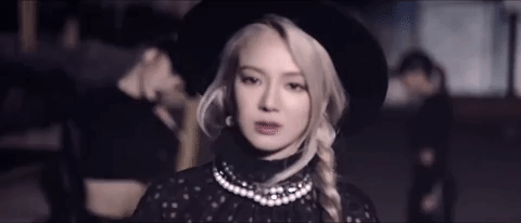 Những nữ idol Kpop vừa ra mắt đã bị gắn mác kém sắc và cái kết không ai ngờ tới - Ảnh 27.